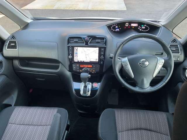 セレナ 2.0 助手席スライドアップシート HSVセレII 純正ナビ/クルーズコントロール/ETC/両側電(4枚目)