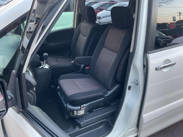 セレナ 2.0 助手席スライドアップシート HSVセレII 純正ナビ/クルーズコントロール/ETC/両側電(11枚目)