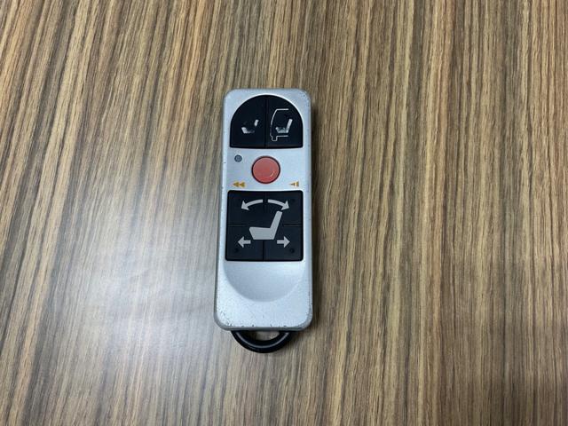 セレナ 2.0 助手席スライドアップシート HSVセレII 純正ナビ/クルーズコントロール/ETC/両側電(41枚目)