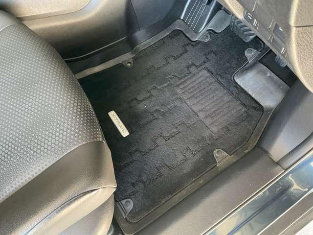 エクストレイル ２．０　２０Ｘ　エマージェンシーブレーキパッケージ　２列車　純正ナビ／ＬＥＤヘッドライト／フォグランプ／ＰＴ（12枚目）