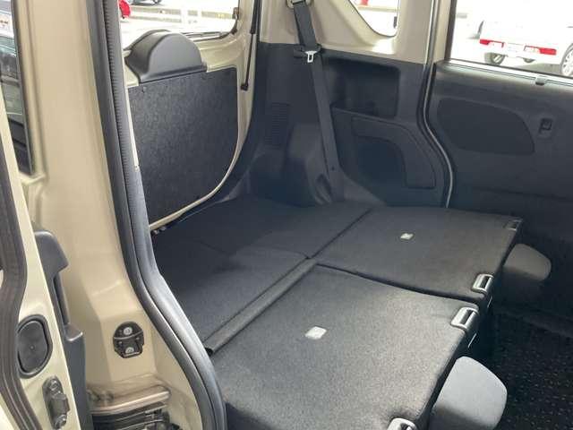 ルークス 後席左側オートステップ・乗降グリップ(助手席)・後席大型乗降グリップ(助手席側)・ハンズフリーオートスライドドア(両側)・インテリジェントルームミラー・SOSコールボタン・14インチアルミホイール(46枚目)