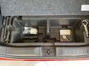 普段あまり使わない物など入れられるラゲッジアンダースペース。