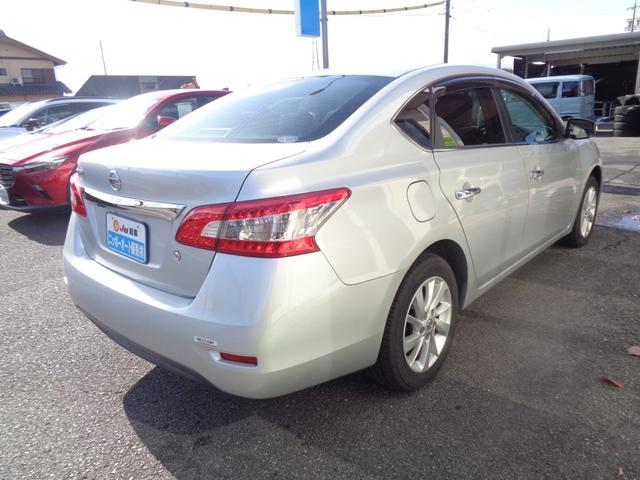 当社の最新コンピューターによる故障診断実施済み。認証工場併設、リフト常備設置、国家整備士常駐。当社でご購入頂いた中古車には全て点検整備記録付。車両整備内容が一目でわかります。安心、安全がモットーです