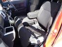助手席下には収納スペースもございます!いつでも車内スッキリですね!