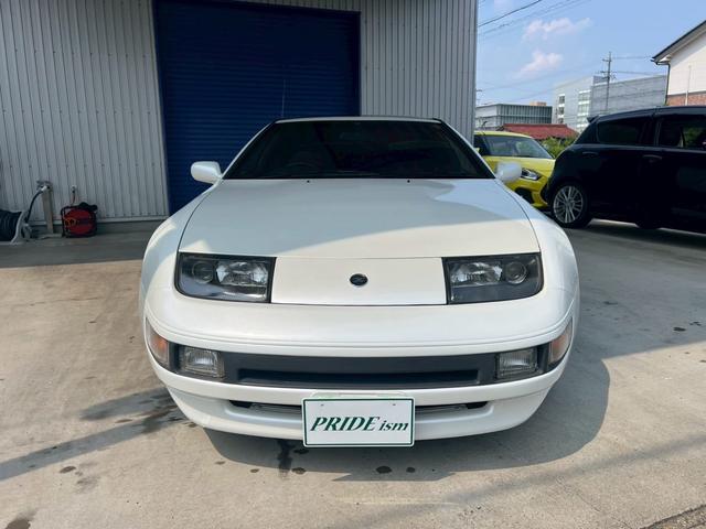 フェアレディＺ ３００ＺＸ　２ｂｙ２　Ｔバールーフ　ディーバールーフボード　４人乗り　ＲＡＹＳ１８インチアルミ　タイヤ４本新品　キーレス　オリジナルキー　トランクスポイラー　パワーシート　オートエアコン（3枚目）