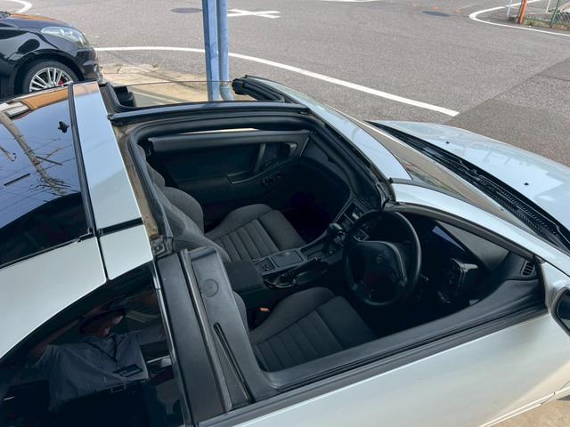 フェアレディＺ ３００ＺＸ　２ｂｙ２　Ｔバールーフ　ディーバールーフボード　４人乗り　ＲＡＹＳ１８インチアルミ　タイヤ４本新品　キーレス　オリジナルキー　トランクスポイラー　パワーシート　オートエアコン（44枚目）