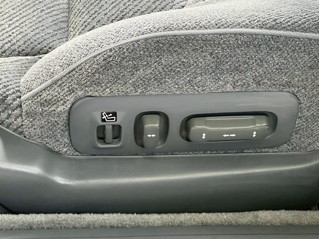 レジェンドクーペ β　フルノーマル車　パワーシート　オートエアコン　電動サンルーフ　チルド機能付き　メモリーシート　キーレス　ＳＯＮＹコンポ　後期モデル　ＥＴＣ　トランクスポイラー　オートアンテナ　イージークローザードア（25枚目）