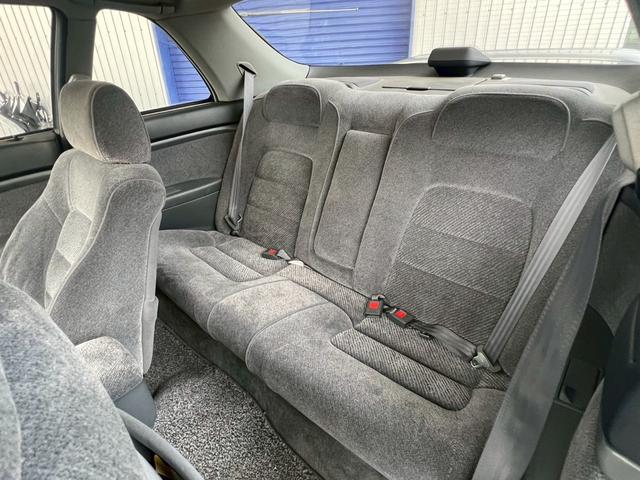 レジェンドクーペ β　フルノーマル車　パワーシート　オートエアコン　電動サンルーフ　チルド機能付き　メモリーシート　キーレス　ＳＯＮＹコンポ　後期モデル　ＥＴＣ　トランクスポイラー　オートアンテナ　イージークローザードア（48枚目）