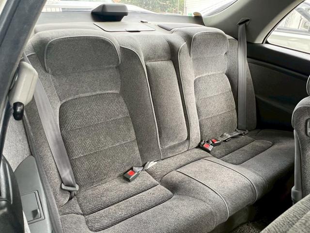 レジェンドクーペ β　フルノーマル車　パワーシート　オートエアコン　電動サンルーフ　チルド機能付き　メモリーシート　キーレス　ＳＯＮＹコンポ　後期モデル　ＥＴＣ　トランクスポイラー　オートアンテナ　イージークローザードア（52枚目）