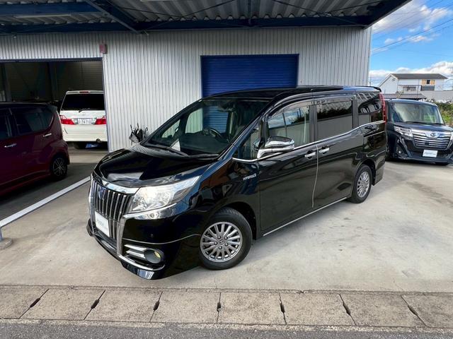 エスクァイア ハイブリッドＧｉ　モデリスタ　フルエアロ　ＯＰループスポイラー　両側パワースライドドア　純正９インチナビ　フルセグＴＶ　ＣＤ　ＤＶＤ　Ｂｌｕｅｔｏｏｔｈ　本革シート　シートヒーター　ビルトインＥＴＣ　前後ドラレコ（2枚目）