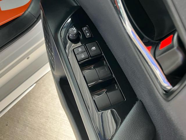 プリウス Ｓ　後期モデル　新品社外フルエアロ　ＬＥＤデイライト付き　カロッツェリアナビ　バックカメラ　ＥＴＣ　ＣＤ　ＤＶＤ　トヨタセーフティセンス　オートハイビーム　ＬＥＤヘッドライト　前後ドライブレコーダー（27枚目）