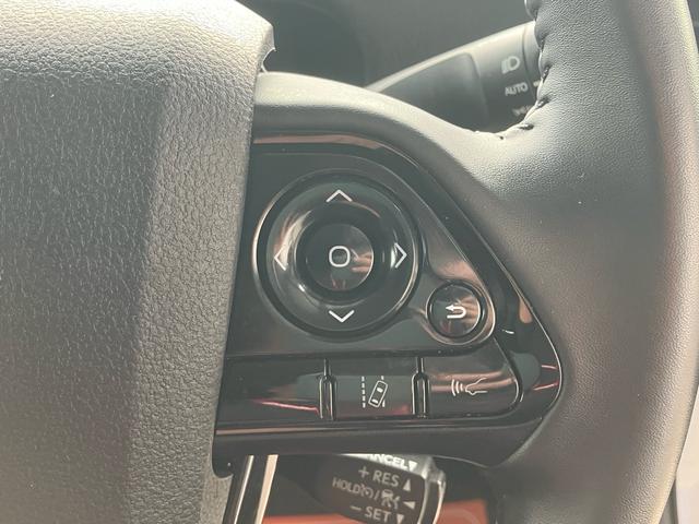 プリウス Ｓ　後期モデル　新品社外フルエアロ　ＬＥＤデイライト付き　カロッツェリアナビ　バックカメラ　ＥＴＣ　ＣＤ　ＤＶＤ　トヨタセーフティセンス　オートハイビーム　ＬＥＤヘッドライト　前後ドライブレコーダー（32枚目）