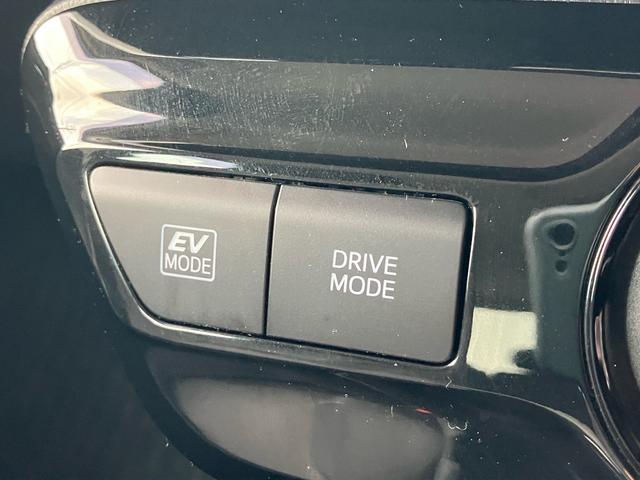 プリウス Ｓ　後期モデル　新品社外フルエアロ　ＬＥＤデイライト付き　カロッツェリアナビ　バックカメラ　ＥＴＣ　ＣＤ　ＤＶＤ　トヨタセーフティセンス　オートハイビーム　ＬＥＤヘッドライト　前後ドライブレコーダー（47枚目）