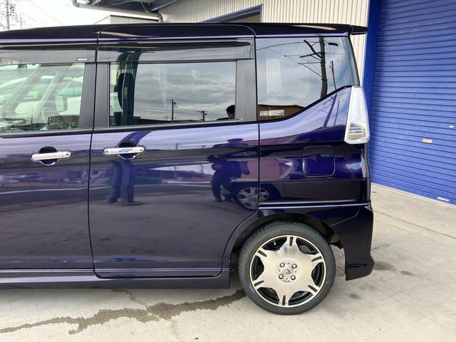 ソリオバンディット Fリミテッド ワンオーナー 禁煙車 カロッツェリア8インチナビ フルセグTV CD DVD バックモニター 両側ワンタッチパワースライドドア LEDヘッドライト スマートキー プッシュスタート パーソナルテーブル(11枚目)