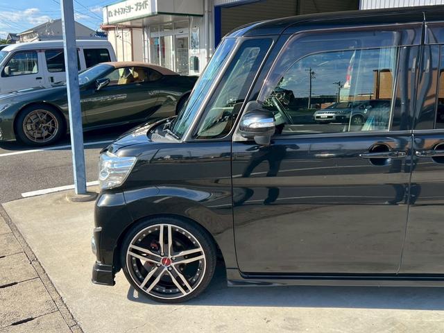 タント カスタムＲＳ　トップエディションＳＡＩＩ　イクリプスナビ　フルセグＴＶ　Ｂｌｕｅｔｏｏｔｈ　ＣＤ　ＤＶＤ　純正フリップダウンモニター　ローダウン　ＳＨＡＬＬＥＮ１７インチアルミ　ＬＥＤヘッド＆フォグ　バックカメラ　オーバーヘッドコンソール（17枚目）