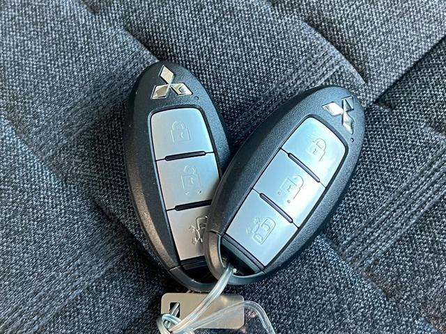 デリカミニ T 新品リフトアップサス(車検対応) 社外マッドブラック15インチアルミ オープンカントリー ホワイトレター グレーツートン クラリオンナビ Bluetooth フルセグTV バックモニター スマートキー(48枚目)