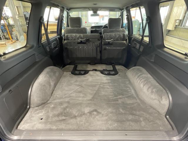 ビッグホーン プレジールＩＩ　４ＷＤ　オートエアコン　新品タイヤ　同色全塗装　自社保証あり　キーレスエントリー　ＡＷ１６インチ　　同色全塗装　新品タイヤ　社外アルミホイール　背面タイヤ（50枚目）