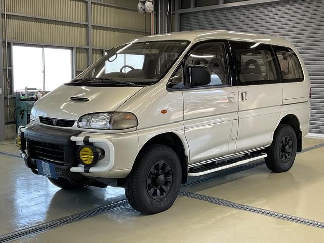 デリカスペースギア エクシードＩＩ　４ＷＤ　ディーゼル　ハイルーフ　同色全塗装　新品タイヤ　純正ホイール（4枚目）