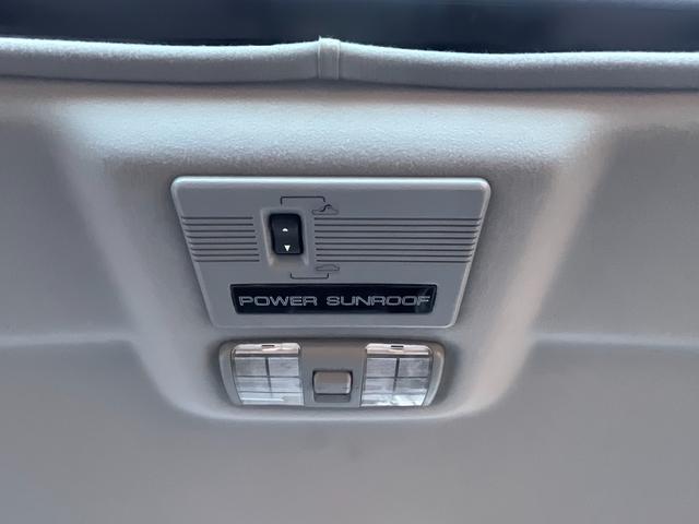 電動ムーンルーフ操作部！
