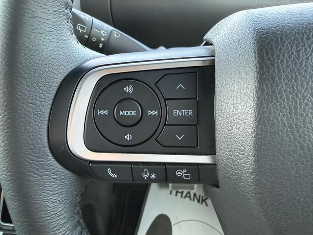 シフォン カスタムＲＳ　スマートアシスト　両側パワスラ　ＬＥＤヘッド　パノラマモニター付き９インチナビＴＶ　Ｂｌｕｅｔｏｏｔｈ　シートヒーター　ハーフレザーシート　ＥＴＣ　　前後ドラレコ　禁煙（25枚目）