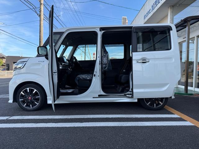 スペーシアカスタム ハイブリッドＸＳターボ　デュアルカメラブレーキサポート　両側パワスラ　　純正ＬＥＤヘッド　　純正８インチナビＴＶ　Ｂｌｕｅｔｏｏｔｈ　Ｂカメラ　前後ドラレコ　シートヒーター　ＥＴＣ　禁煙（6枚目）