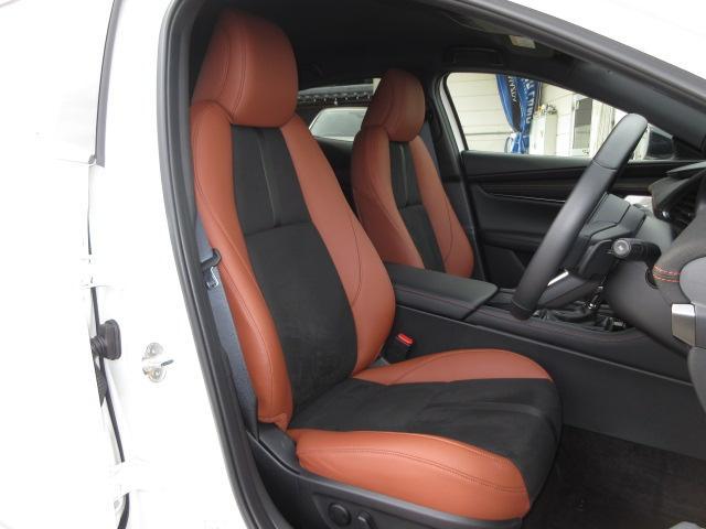 ＭＡＺＤＡ３ファストバック ２０Ｓ　レトロスポーツエディション　衝突被害軽減システム　アダプティブクルーズコントロール　全周囲カメラ　オートマチックハイビーム　電動シート　シートヒーター　オートライト　ＬＥＤヘッドランプ　Ｂｌｕｅｔｏｏｔｈ（13枚目）