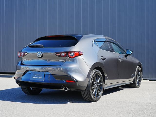 ＭＡＺＤＡ３ファストバック ＸＤ　ブラックトーンエディション　衝突被害軽減システム　アダプティブクルーズコントロール　全周囲カメラ　オートマチックハイビーム　電動シート　シートヒーター　バックカメラ　オートライト　ＬＥＤヘッドランプ　ＥＴＣ　Ｂｌｕｅｔｏｏｔｈ（2枚目）