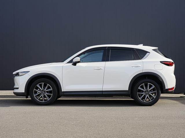 ＣＸ－５ ＸＤ　Ｌパッケージ　衝突被害軽減システム　アダプティブクルーズコントロール　全周囲カメラ　オートマチックハイビーム　４ＷＤ　革シート　電動シート　シートヒーター　バックカメラ　オートライト　ＬＥＤヘッドランプ　ＥＴＣ（3枚目）