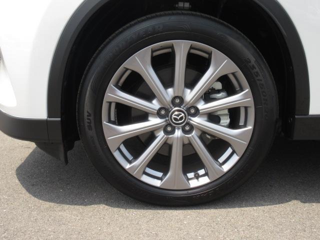ＣＸ－８０ ＰＨＥＶ　Ｌパッケージ　衝突被害軽減システム　アダプティブクルーズコントロール　全周囲カメラ　オートマチックハイビーム　サンルーフ　４ＷＤ　３列シート　革シート　電動シート　シートヒーター　バックカメラ　オートライト（19枚目）