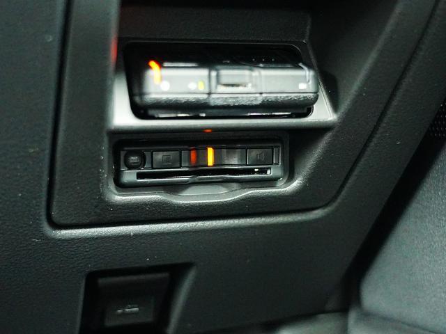 CX-60 XD Sパッケージ 衝突被害軽減システム アダプティブクルーズコントロール 全周囲カメラ オートマチックハイビーム 電動シート シートヒーター バックカメラ オートライト LEDヘッドランプ ETC Bluetooth(14枚目)