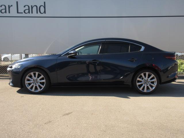 MAZDA3セダン 15S ツーリング 衝突被害軽減システム 全周囲カメラ オートマチックハイビーム バックカメラ オートクルーズコントロール オートライト LEDヘッドランプ Bluetooth ワンオーナー(3枚目)