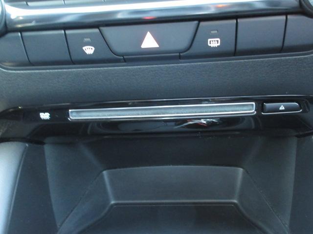 MAZDA3セダン 15S ツーリング 衝突被害軽減システム 全周囲カメラ オートマチックハイビーム バックカメラ オートクルーズコントロール オートライト LEDヘッドランプ Bluetooth ワンオーナー(8枚目)