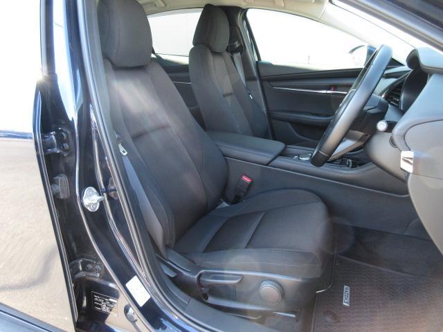 MAZDA3セダン 15S ツーリング 衝突被害軽減システム 全周囲カメラ オートマチックハイビーム バックカメラ オートクルーズコントロール オートライト LEDヘッドランプ Bluetooth ワンオーナー(15枚目)