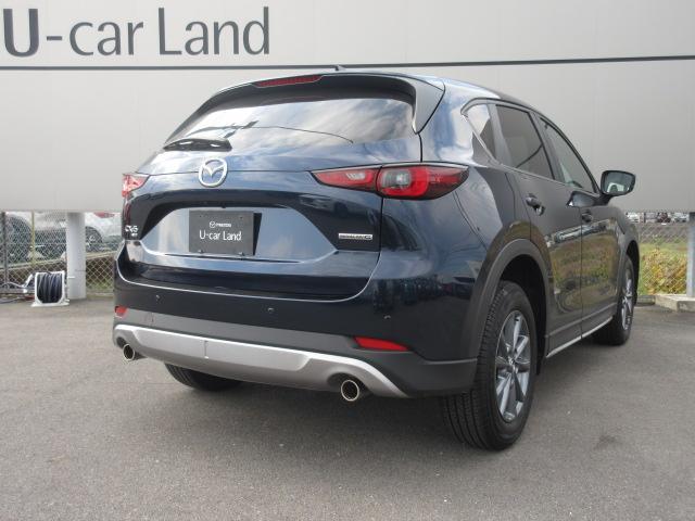 ＣＸ－５ ２０Ｓ　フィールドジャーニー　衝突被害軽減システム　アダプティブクルーズコントロール　全周囲カメラ　オートマチックハイビーム　４ＷＤ　電動シート　シートヒーター　ナビ　バックカメラ　オートライト　ＬＥＤヘッドランプ　ＥＴＣ（2枚目）