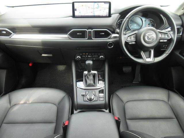 ＣＸ－５ ２０Ｓ　フィールドジャーニー　衝突被害軽減システム　アダプティブクルーズコントロール　全周囲カメラ　オートマチックハイビーム　４ＷＤ　電動シート　シートヒーター　ナビ　バックカメラ　オートライト　ＬＥＤヘッドランプ　ＥＴＣ（4枚目）