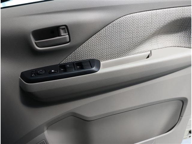 ｅＫワゴン Ｍ　衝突被害軽減ブレーキ　フロント＆リアパーキングセンサー　シートヒーター　９型ワイドナビ　フルセグＴＶ　バックカメラ（6枚目）