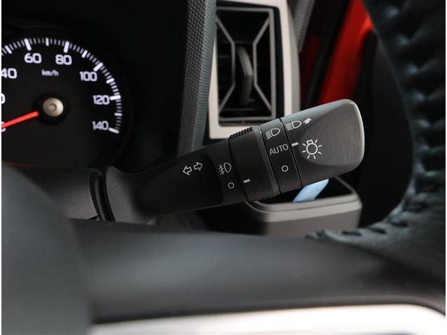 タフト Ｇターボ　ダーククロムベンチャー　衝突被害軽減ブレーキ　コーナーセンサー　ＬＥＤヘッドライト　ＬＥＤフォグランプ　ガラスルーフ　シートヒーター　スマホナビ連携９型ディスプレイオーディオ　３６０°パノラマビューモニター　ＥＴＣ（17枚目）