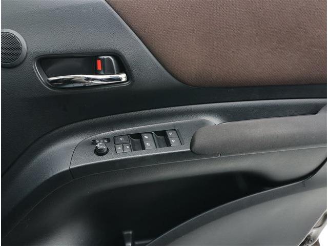 シエンタ 　ＬＥＤヘッドライト　ＬＥＤフォグランプ　インテリジェントクリアランスソナー　シートヒーター　ステアリングヒーター　両側パワースライドドア　スマートキー　メモリーナビ　フルセグＴＶ　バックカメラ　ＥＴＣ（7枚目）