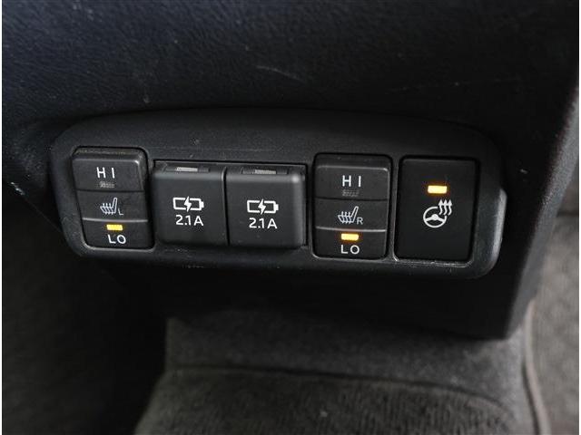 シエンタ 　ＬＥＤヘッドライト　ＬＥＤフォグランプ　インテリジェントクリアランスソナー　シートヒーター　ステアリングヒーター　両側パワースライドドア　スマートキー　メモリーナビ　フルセグＴＶ　バックカメラ　ＥＴＣ（12枚目）