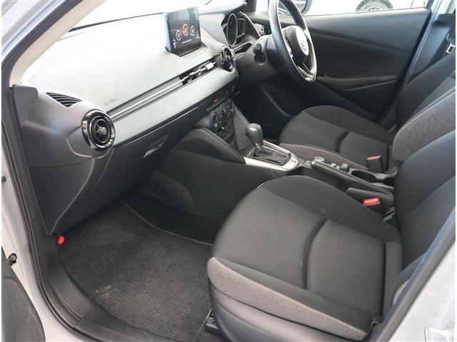 ＭＡＺＤＡ２ １５Ｃ　フルセグＴＶ　純正オプションナビ　ＥＴＣ　衝突被害軽減ブレーキ　フロント＆リアパーキングセンサー　ブラインドスポットモニタリング　ＬＥＤヘッドライト（16枚目）