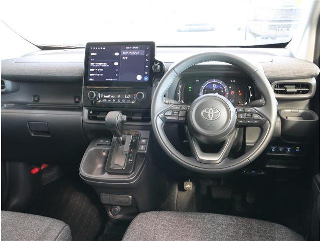 シエンタ 　ＬＥＤヘッドライト　両側パワースライドドア　シートヒーター　ステアリングヒーター　スマートキ　１０．５ｉｎディスプレイオーディオＰｌｕｓ　フルセグＴＶ　３６０°パノラミックビューモニター　ＥＴＣ２．０（4枚目）