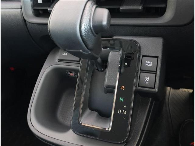 シエンタ 　ＬＥＤヘッドライト　両側パワースライドドア　シートヒーター　ステアリングヒーター　スマートキ　１０．５ｉｎディスプレイオーディオＰｌｕｓ　フルセグＴＶ　３６０°パノラミックビューモニター　ＥＴＣ２．０（12枚目）