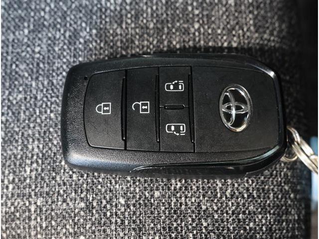 シエンタ 　ＬＥＤヘッドライト　両側パワースライドドア　シートヒーター　ステアリングヒーター　スマートキ　１０．５ｉｎディスプレイオーディオＰｌｕｓ　フルセグＴＶ　３６０°パノラミックビューモニター　ＥＴＣ２．０（24枚目）