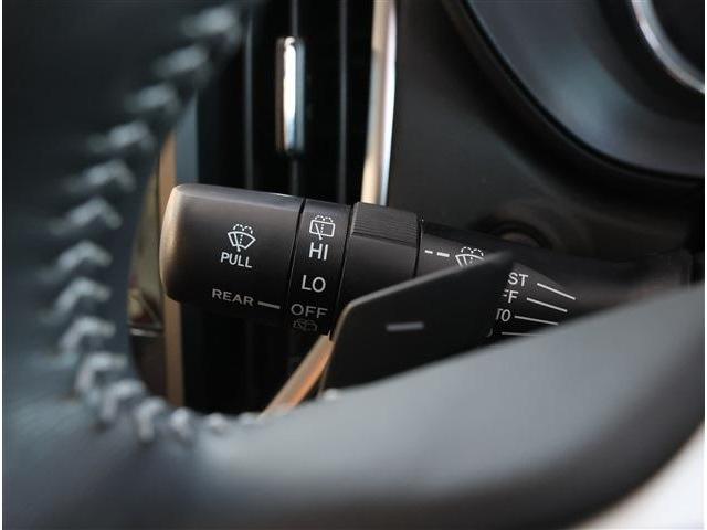 フォレスター アドバンス　衝突被害軽減ブレーキ　ブラインドスポットモニター　ＬＥＤヘッドライト　パワーシート　シートヒーター　ステアリングヒーター　スマートキー　８型ワイドナビ　フルセグＴＶ　Ｆ・Ｓ・Ｒカメラ　ＥＴＣ（39枚目）