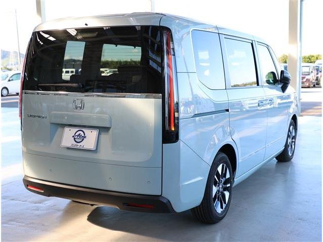 ステップワゴン エアー フロント&リアパーキングセンサー ブラインドスポットインフォメーション LEDヘッドライト 両側パワースライドドア スマートキー ナビ装着用スペシャルパッケージ(5枚目)