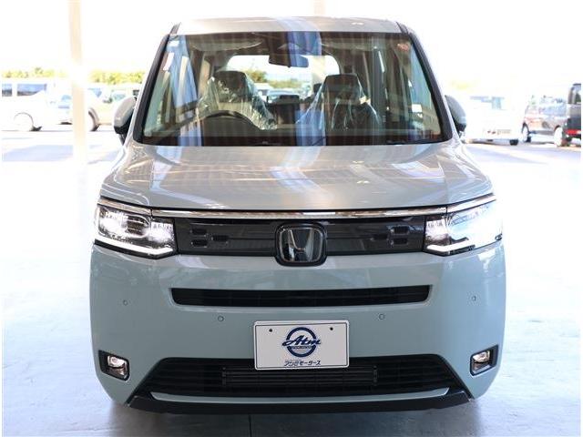 ステップワゴン エアー フロント&リアパーキングセンサー ブラインドスポットインフォメーション LEDヘッドライト 両側パワースライドドア スマートキー ナビ装着用スペシャルパッケージ(22枚目)