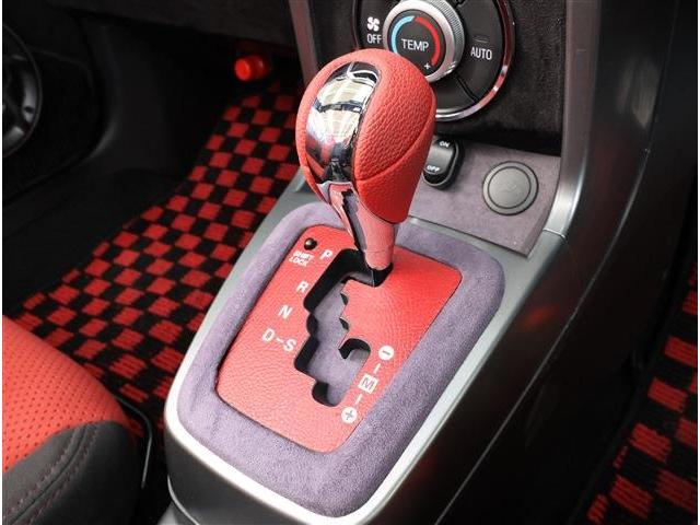 コペン セロ　Ｓ　エアロパーツ（Ｆ・Ｓ・トランクスポイラー）　ＴＥＩＮ車高調ダンパー　ＬＥＤヘッドライト　シートヒーター　スマートキー　メモリーナビ　フルセグＴＶ　バックカメラ（10枚目）