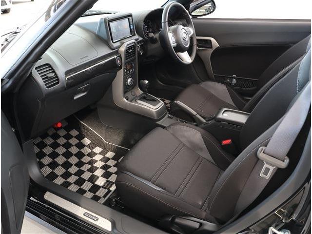 コペン ローブ　純正オプション（ＨＫＳマフラー）　ＬＥＤヘッドライト　シートヒーター　スマートキー　メモリーナビ　フルセグＴＶ　バックカメラ　ＥＴＣ（18枚目）