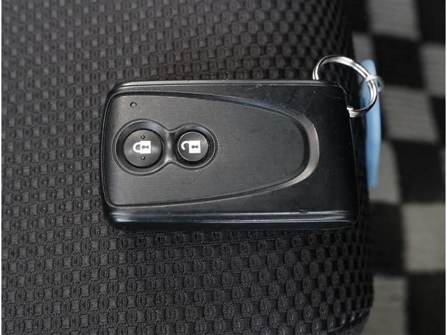 コペン ローブ　純正オプション（ＨＫＳマフラー）　ＬＥＤヘッドライト　シートヒーター　スマートキー　メモリーナビ　フルセグＴＶ　バックカメラ　ＥＴＣ（20枚目）