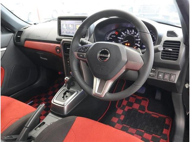 コペン ローブ　Ｓ　純正ＲＥＣＡＲＯシート　純正ＭＯＭＯ革巻きハンドル＋パドルシフト　ＬＥＤヘッドライト　シートヒーター　スマートキー　メモリーナビ　フルセグＴＶ　バックカメラ　ＥＴＣ（3枚目）